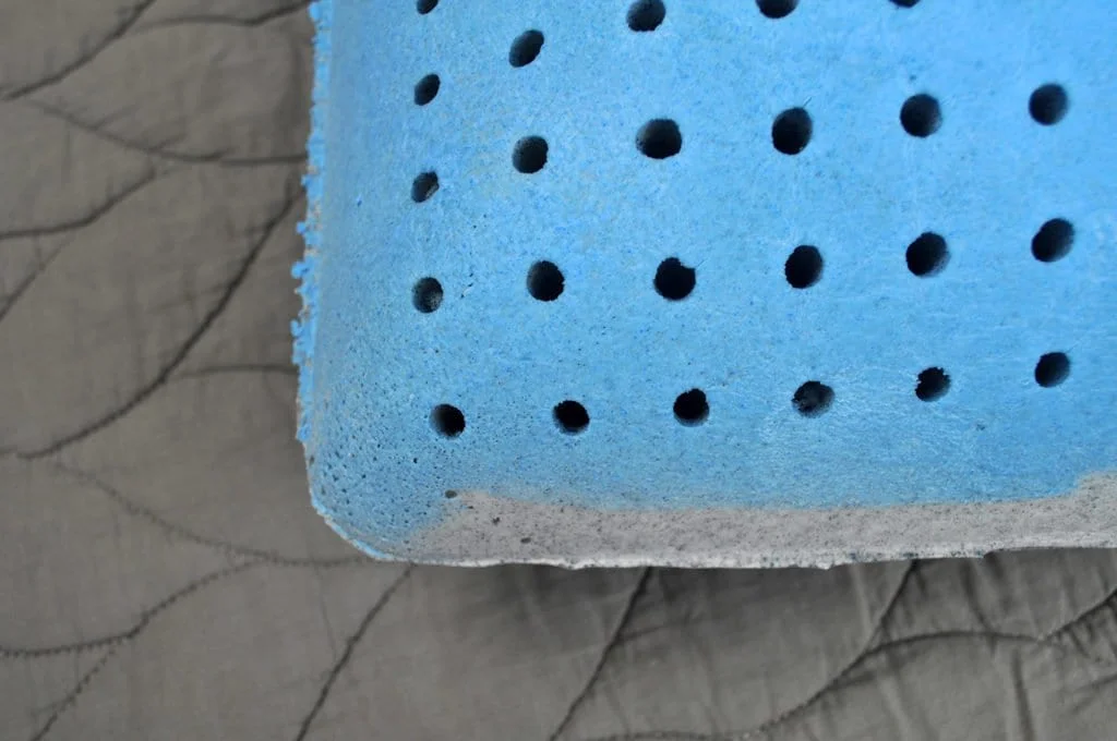 malouf carbon cool pillow phase change omniphase malouf carbon cool pillow phase change omniphase