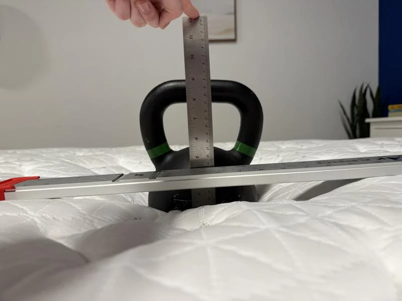 Sinkage test on the Helix Twilight Mattress