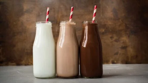 Chocolate Milk Is the Latest โSleepyโ Drink Taking Over