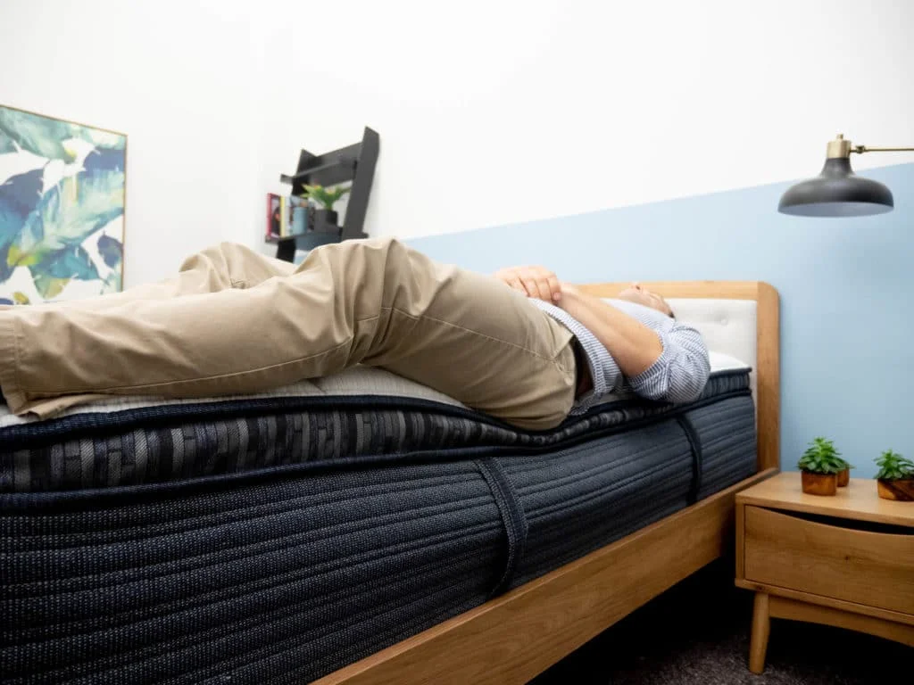 Beautyrest Platinum Glencliff side contour