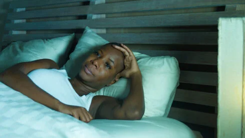 TikToker Claims Just the Act of โTrying to Sleepโ Is Good For Your Brain โ Sleep Expert Weighs In