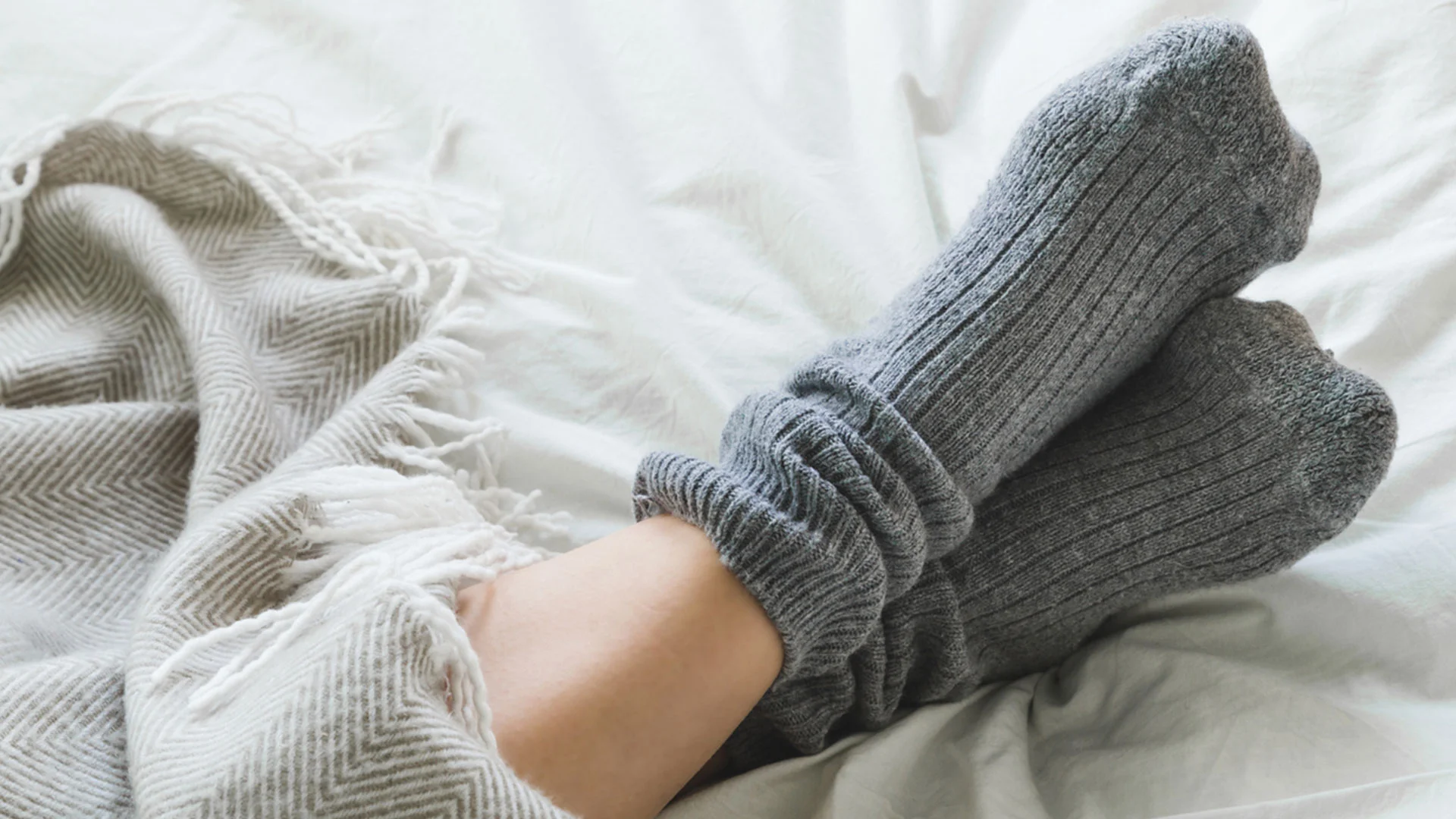 Need A New Soothing Hack? ‘Cricket Feet’ Might Help You Fall Asleep At Night