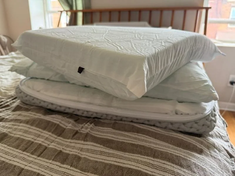 Assembling the Luxome LAYR Pillow