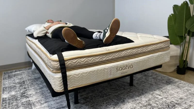 Generating pressure map of an average weight back sleeper on the Saatva Solaire Mattress