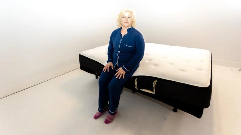 Seated edge support test on the Plank Firm mattress