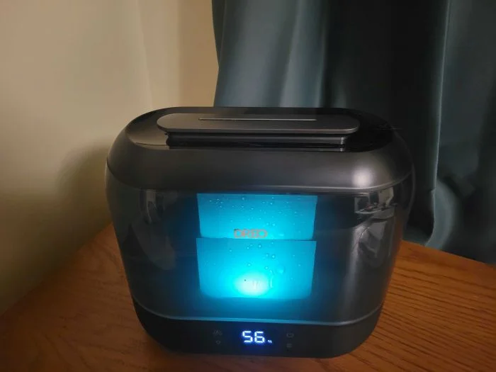 Dreo Smart Humidifier in action