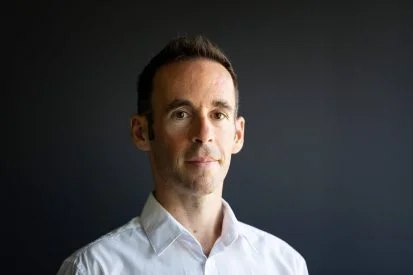 Trouble Sleeping? This Expert Says Itโs Time for (Blue) Lights Out