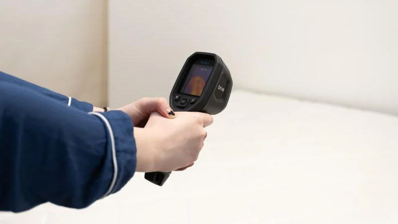 Taking thermal readings From the Plank Firm Mattress