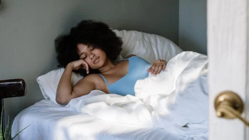 Madison Beer Falls Asleep With Her TV On โ But How Does This Affect Your Sleep?