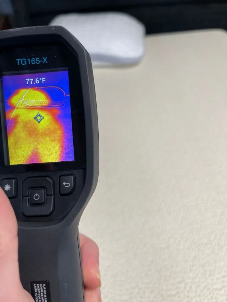 Thermal imaging of the 5 Little Monkeys Memory Foam Mattress after being slept on for 5 minutes.