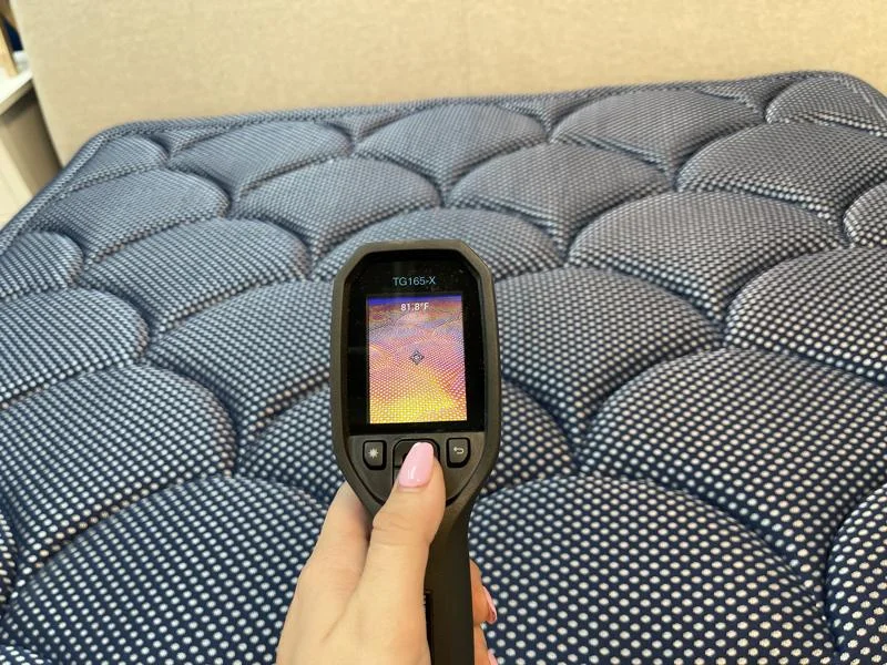 Thermal imaging of the DreamCloud Luxe Memory Foam Mattress after being slept on by our tester