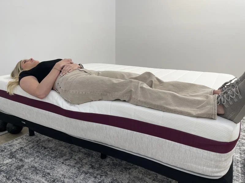 Back-sleeping full body edge support test of the Helix Dusk Mattress
