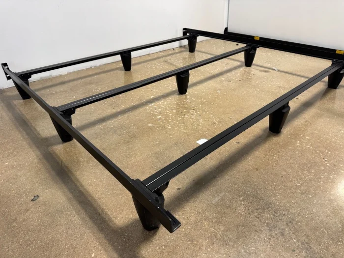 The Frame, by Brooklyn Bedding 