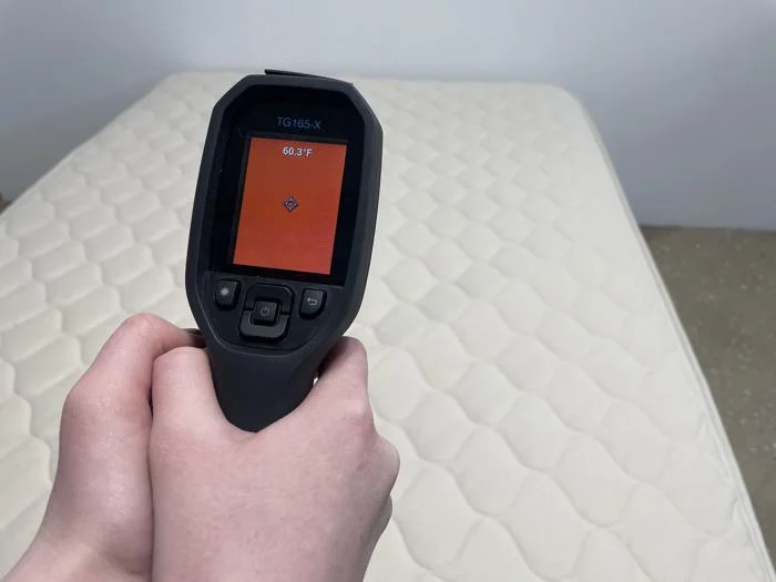 Thermal imaging of the WinkBed EcoCloud Hybrid Mattress before being rested on