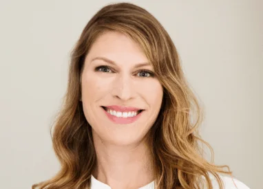 Bedtime Doโs (and Major Donโts) with Sleep Specialist Dr. Shelby Harris