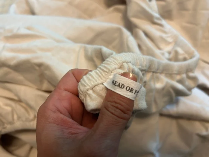 saatva flannel sheets head or foot tag 1