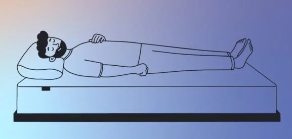 I Tried the โTennis Ball Trickโ to Train Myself to Sleep on My Back โ Hereโs How It Went