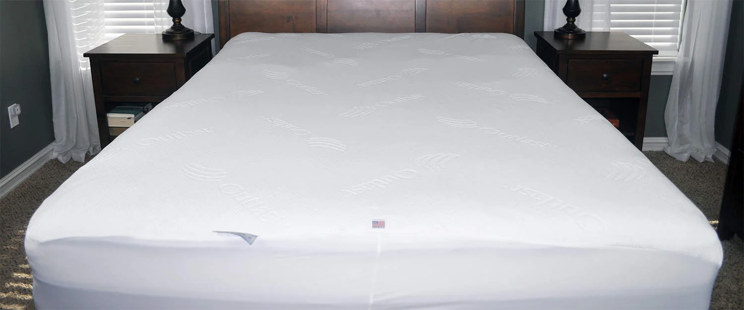 Slumber Cloud Dry Line Mattress Protector