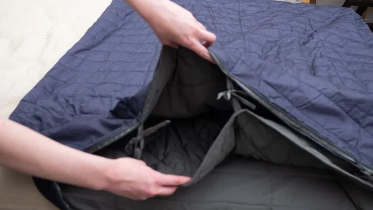 A look inside the True Temp weighted blanket.