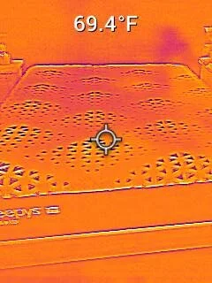 The Sleepy's Hybrid's surface temperature before laying down on it.
