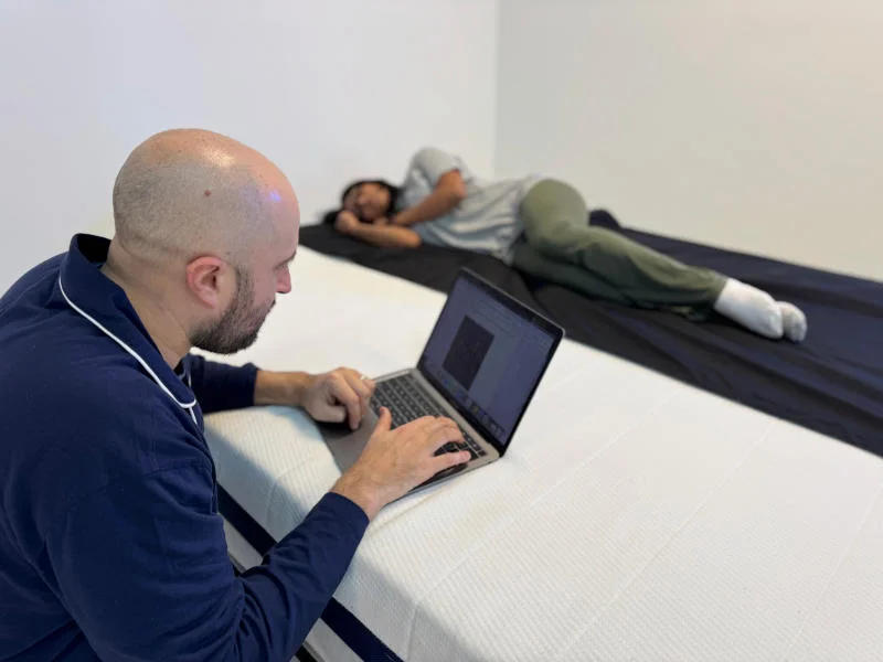 Dan generates pressure maps of the Helix Midnight