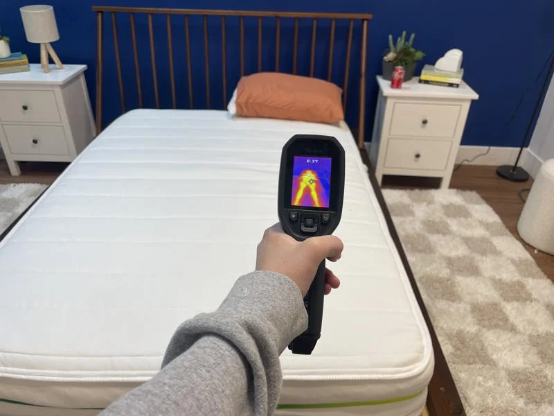Thermal imaging of the Helix Kids 8-Inch Mattress after being slept on