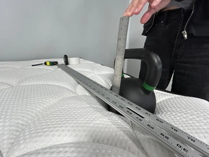 Sinkage test on the Tulo Mattress