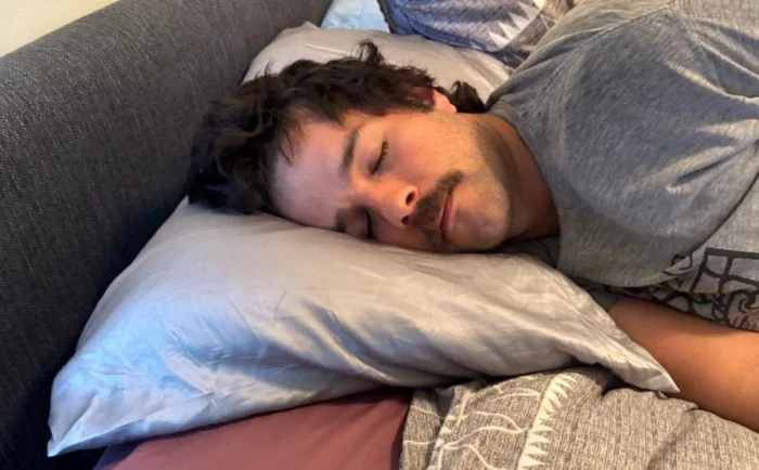 Cozy Earth Silk Pillowcase Product Pic