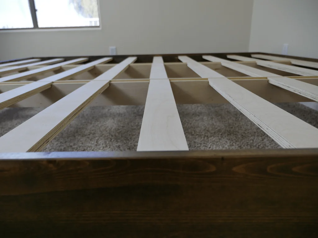 eLuxurySupply platform bed support slats