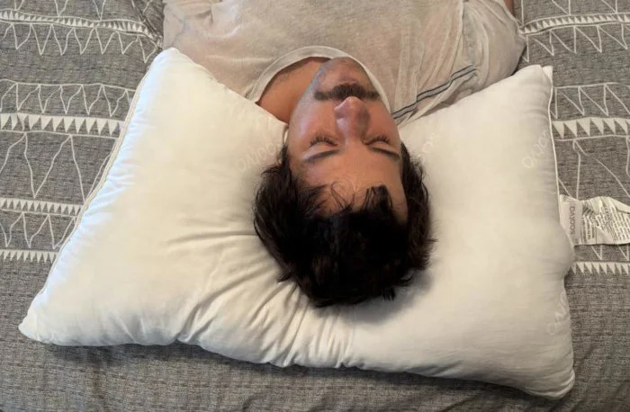 Saatva Down Alternative Pillow