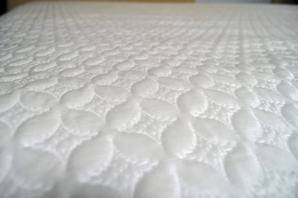 malouf sleep tite ice tech mattress protector review Malouf Sleep Tite Ice Tech Mattress Protector - detail shot