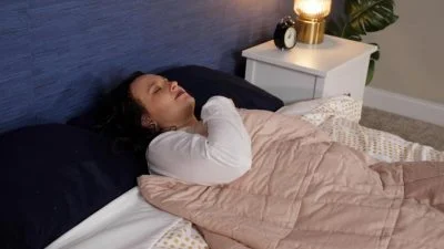 casper weighted blanket sleeping