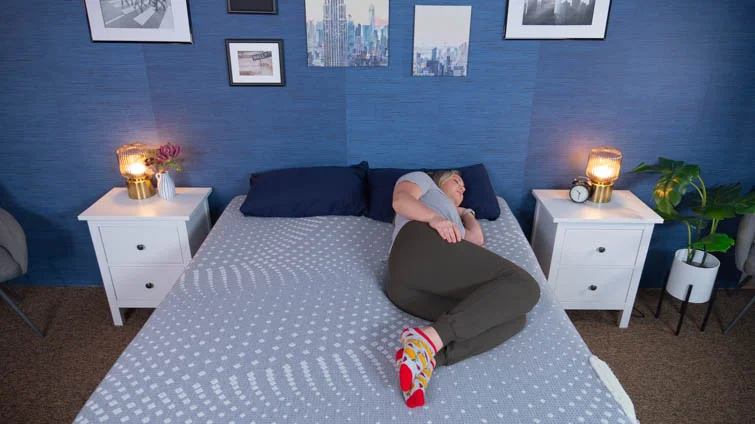 Side sleeping on the Sealy Posturepedic. 