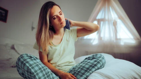 What Is โVagus Nerve Icing,โ and What Do Experts Say About the TikTok Trendโs Claims to Cure Insomnia?