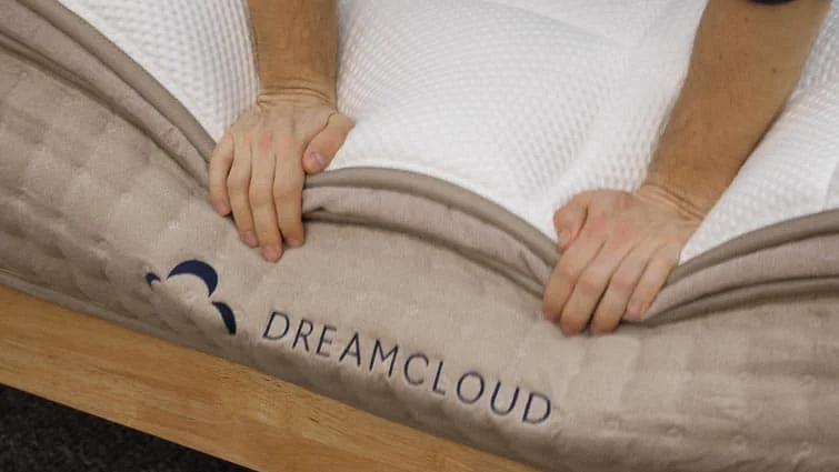 DreamCloud Mattress Press