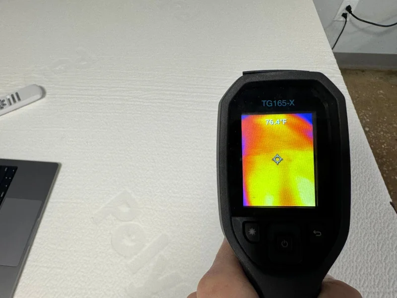 Thermal imaging of the Polysleep Luna mattress after being slept on for 5 minutes.