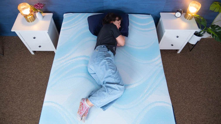 Amelia doing the "Rest Test" on the LuxeBreeze.