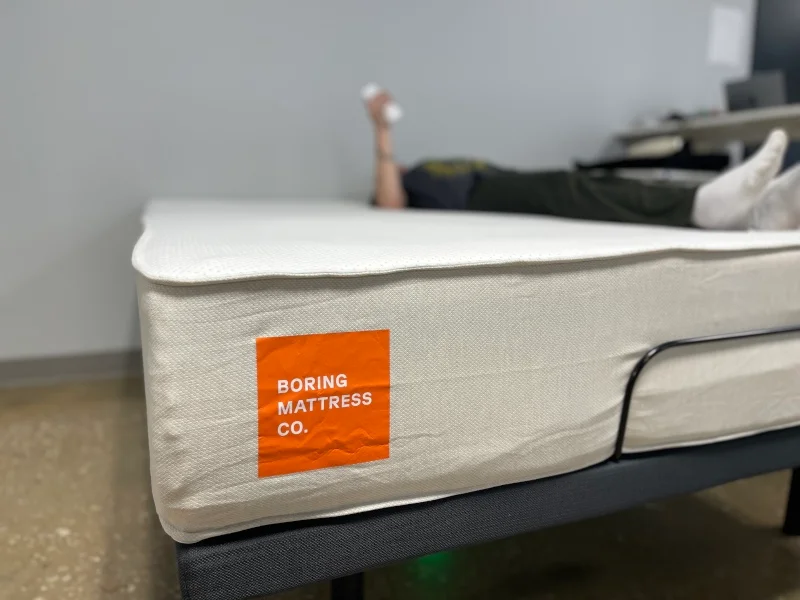 A Boring Hybrid Mattress tag