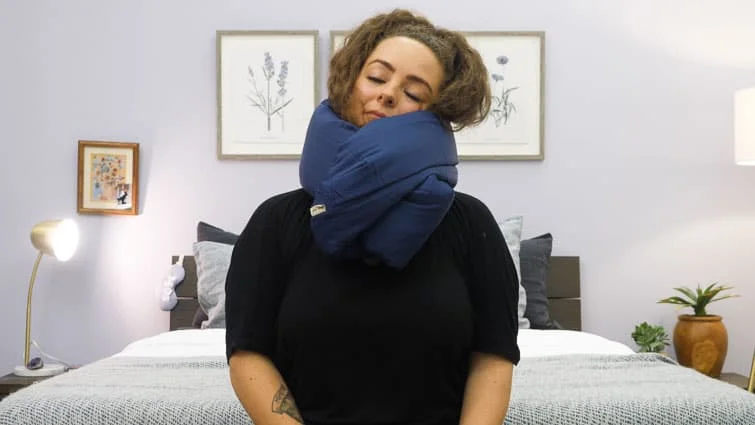 scarf infinity pillow