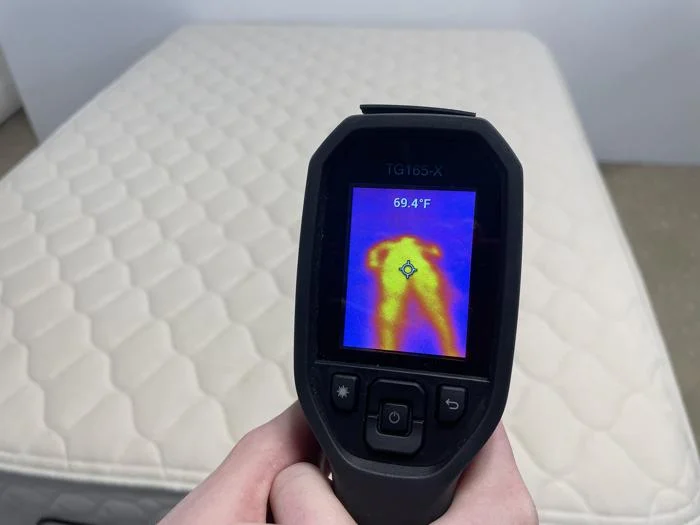 Thermal imaging of the WinkBed EcoCloud Hybrid Mattress after being rested on