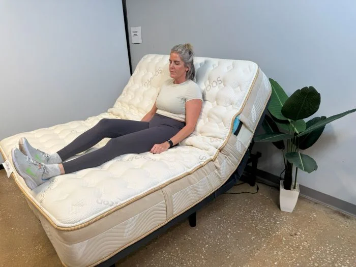 Saatva Loom Leaf Adjustable Base2