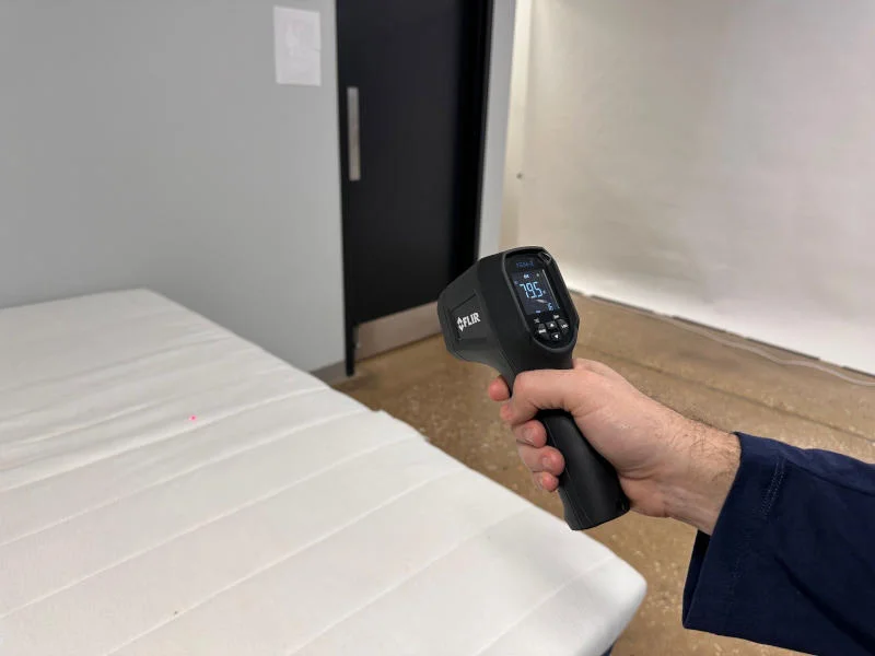 Thermal readings of the Helix Midnight 