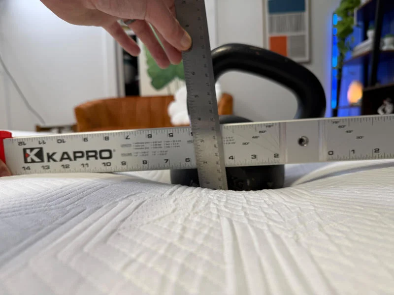 Sinkage test on the Lucid Memory Foam Mattress