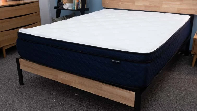 Silk & Snow Hybrid Mattress