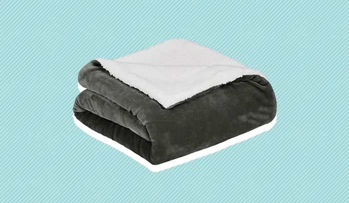 mink blankets amazonbasics