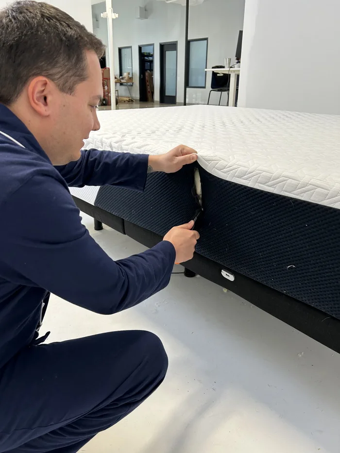 SO Nectar Classic Memory Foam Cutting Into