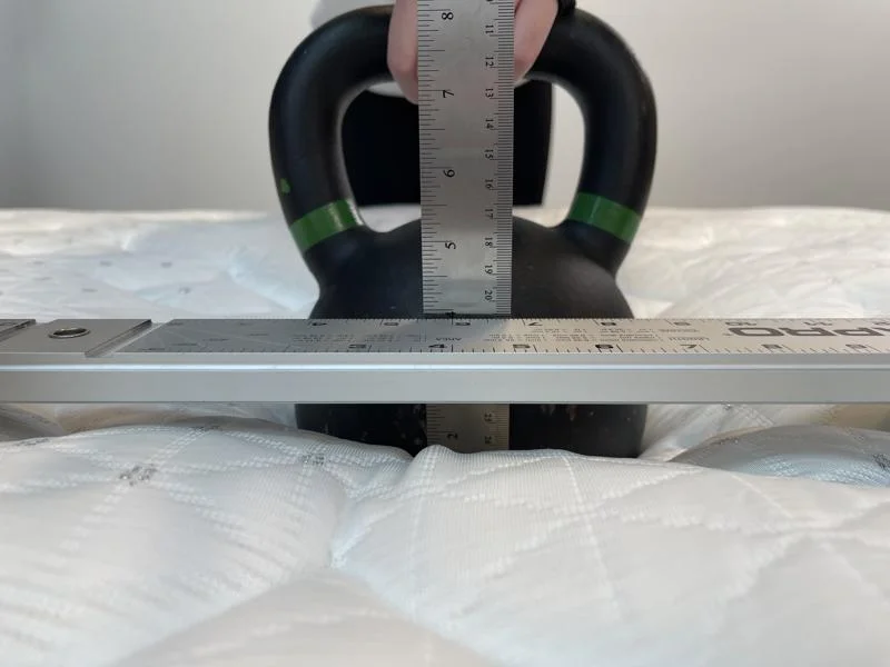 Sinkage test on the Helix Plus Mattress