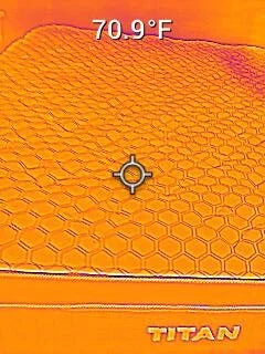The Titan Plus Elite's surface temperature before lying down on it.
