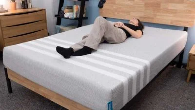 leesa back sleeper 1