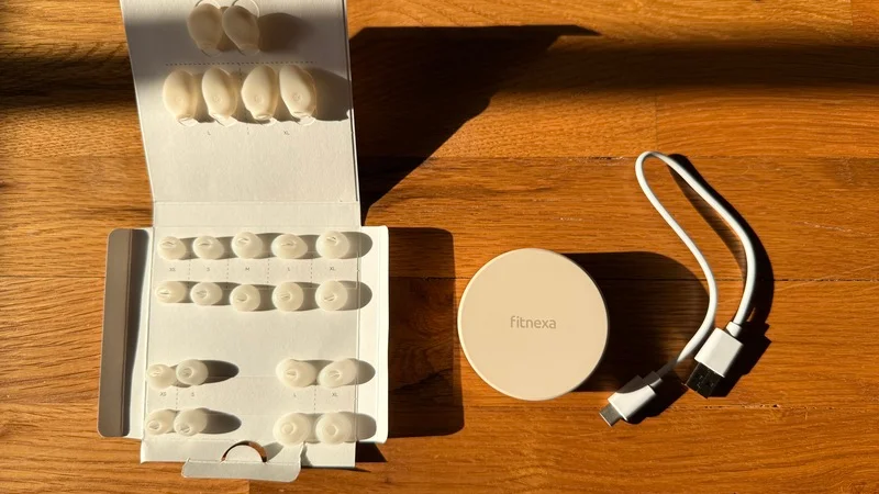 Fitnexa Somnipods 3 Charging Case With Accessories
